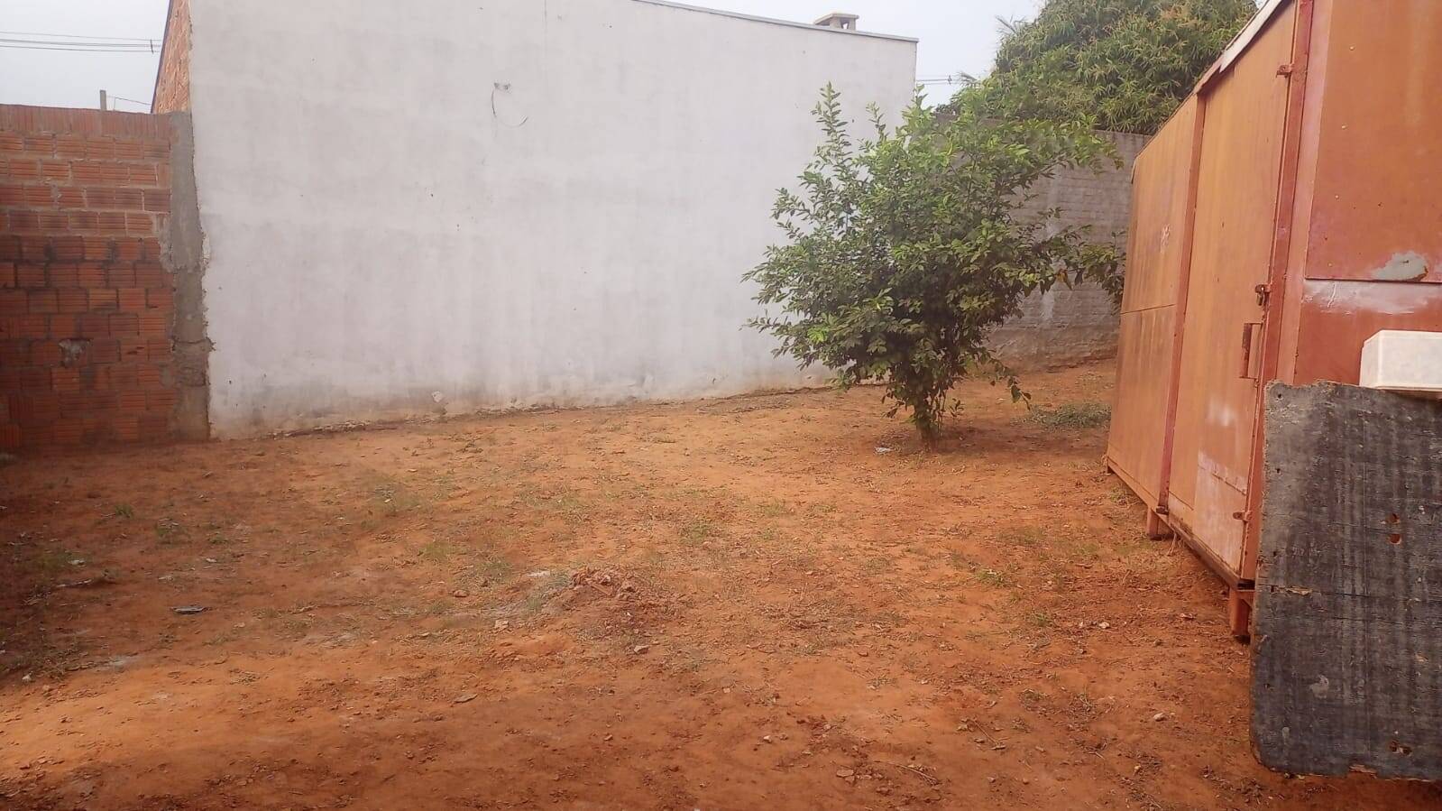 Casa à venda com 2 quartos, 200m² - Foto 9