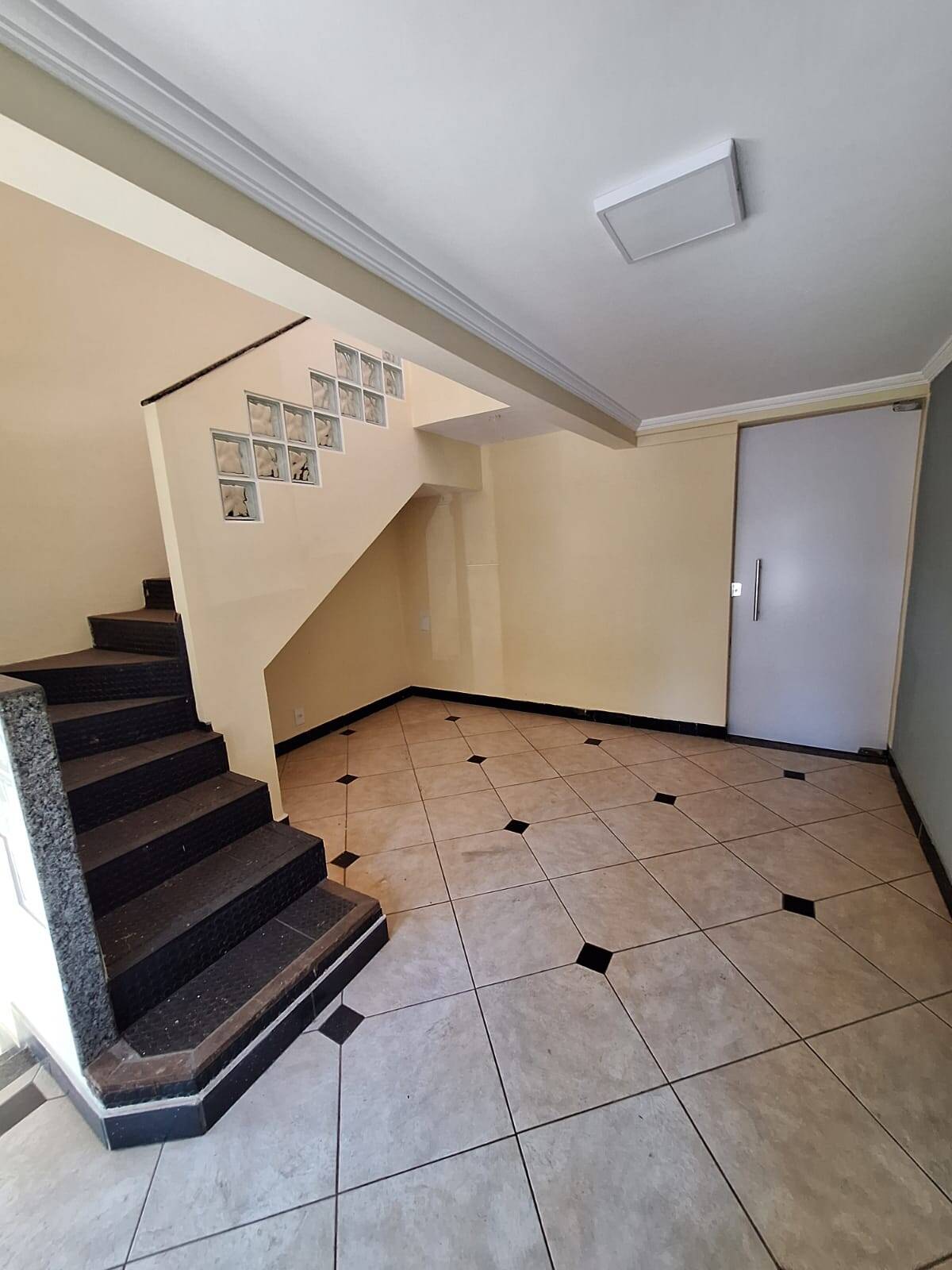 Apartamento à venda e aluguel com 2 quartos, 240m² - Foto 4