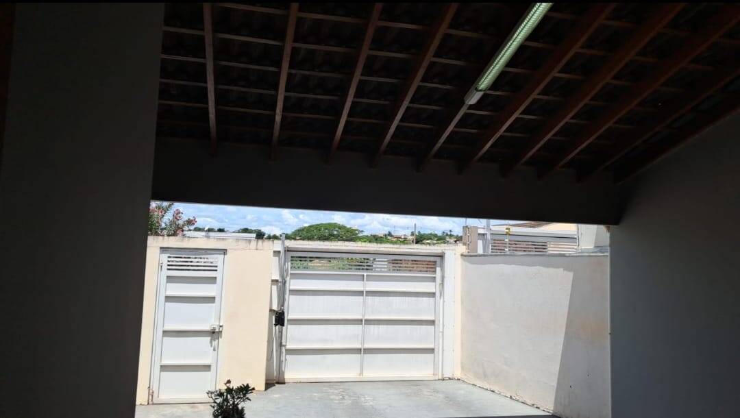 Casa à venda com 3 quartos, 250m² - Foto 28