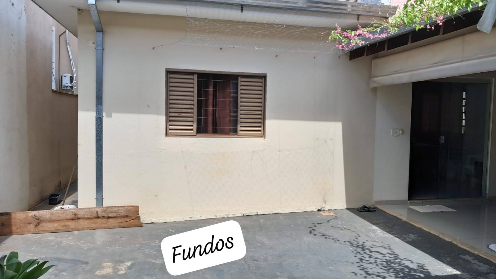 Casa à venda com 3 quartos, 250m² - Foto 37