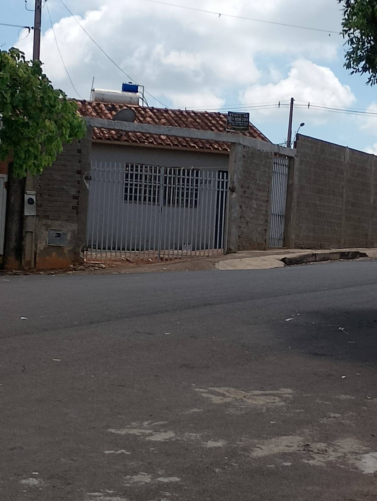 Casa à venda com 2 quartos, 200m² - Foto 3